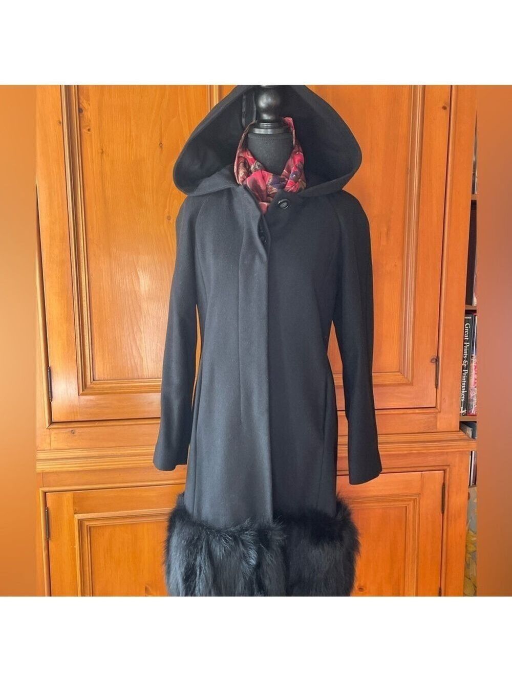 Max & Co STUNNING Black Wool Hooded Coat with Faux Fur Trim 🔥☄️✨🌟 - Size 4